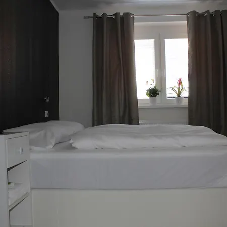 Apartment Pupa *