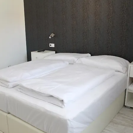 Apartment Pupa